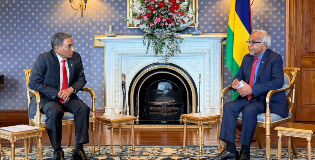 Non-Resident High Commissioner of the Maldives Presents Letters of Credence to the President of Mauritius